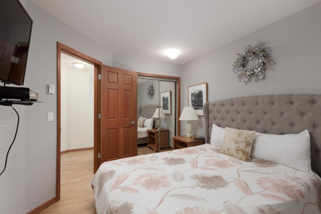 Lagoons By Cozystay Signature Whistler Dış mekan fotoğraf