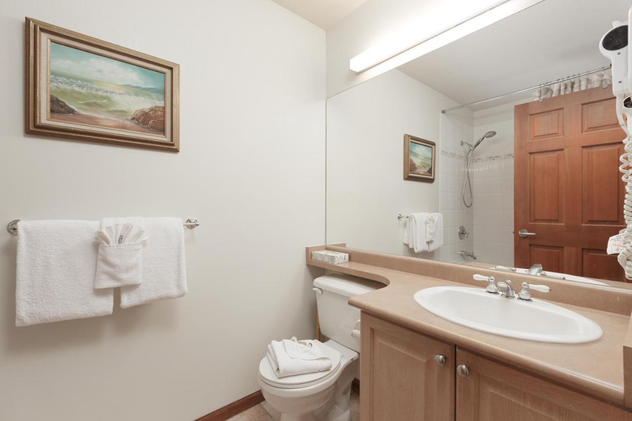 Lagoons By Cozystay Signature Whistler Dış mekan fotoğraf
